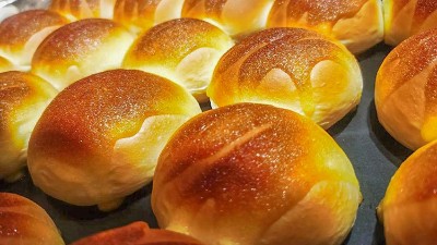 酶制劑賦焙烤食品——讓面包更松軟，保質期還延長